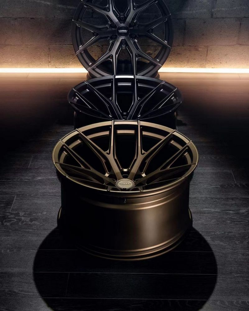VOSSEN 3.jpg